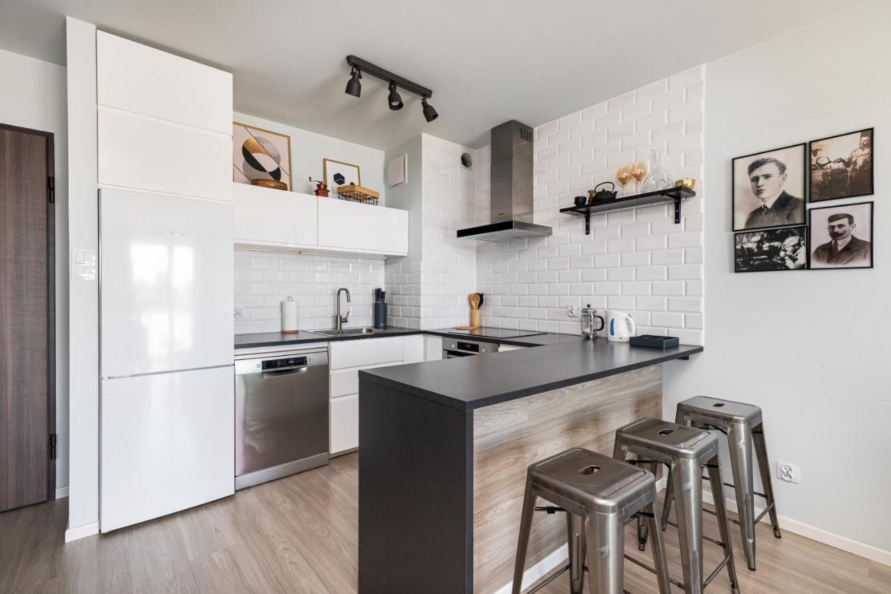 Owsiana 9 - Modern Designed Apartment With Balcony By Noclegi Renters Warszawa Exteriör bild